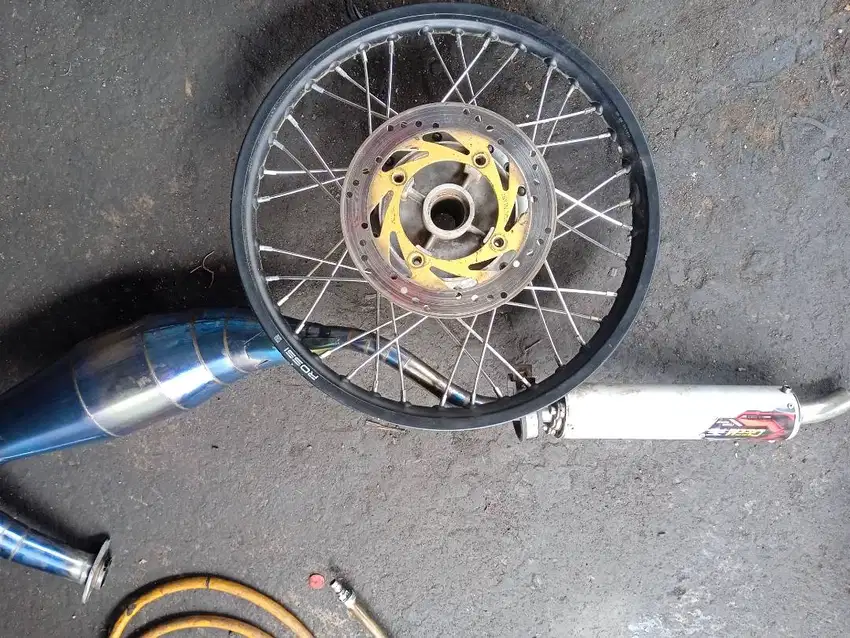 Velg rossi jari jari ninja r / rr / ss knalpot crempe