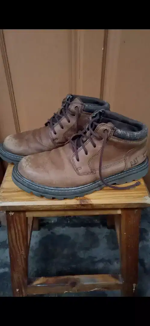 Sepatu boots caterpillar size 41 kulit crazy horse leather original