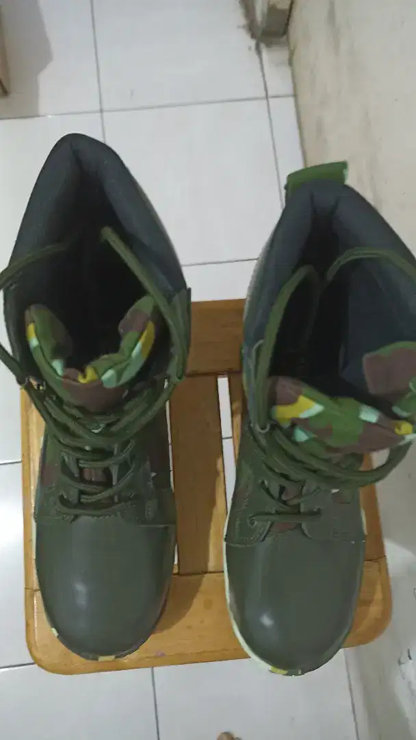 SEPATU PDL 40 BARU