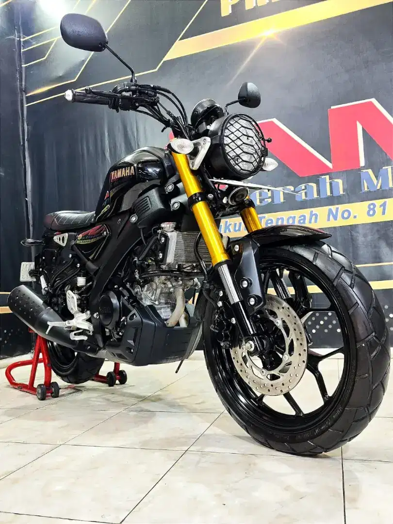 Yamaha XSR 155cc 2023 odo 15rb super. Anugerah Motor rungkut tengah 81