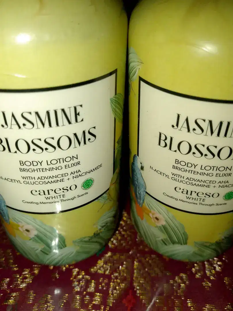 Dijual body lotion careso white Jasmine blossoms