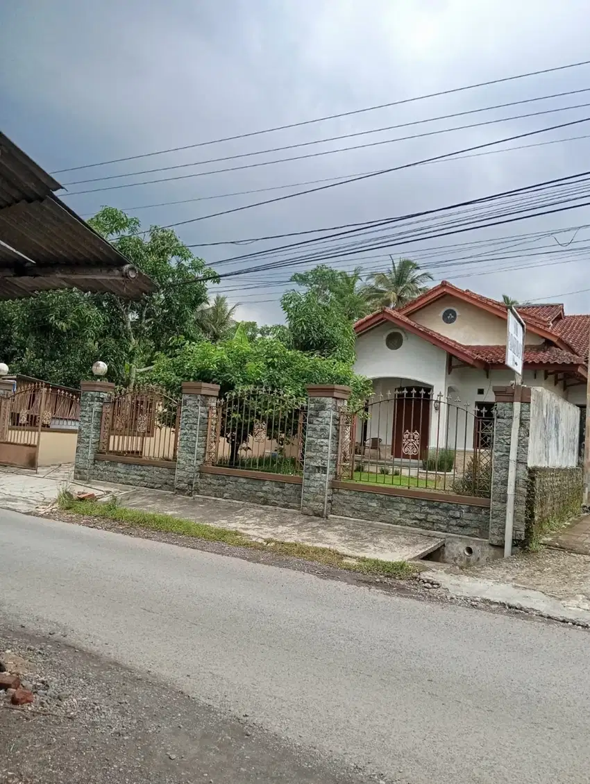 Dijual Rumah Besar