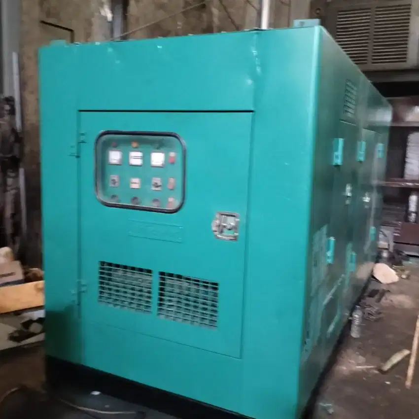 Ready unit mesin genset Cummins 250 kva silent siap pakai