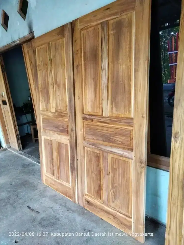 Pintu  kayu mahoni  murah
