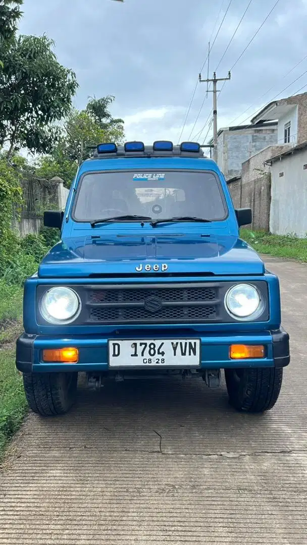 KATANA 1994 BIRU