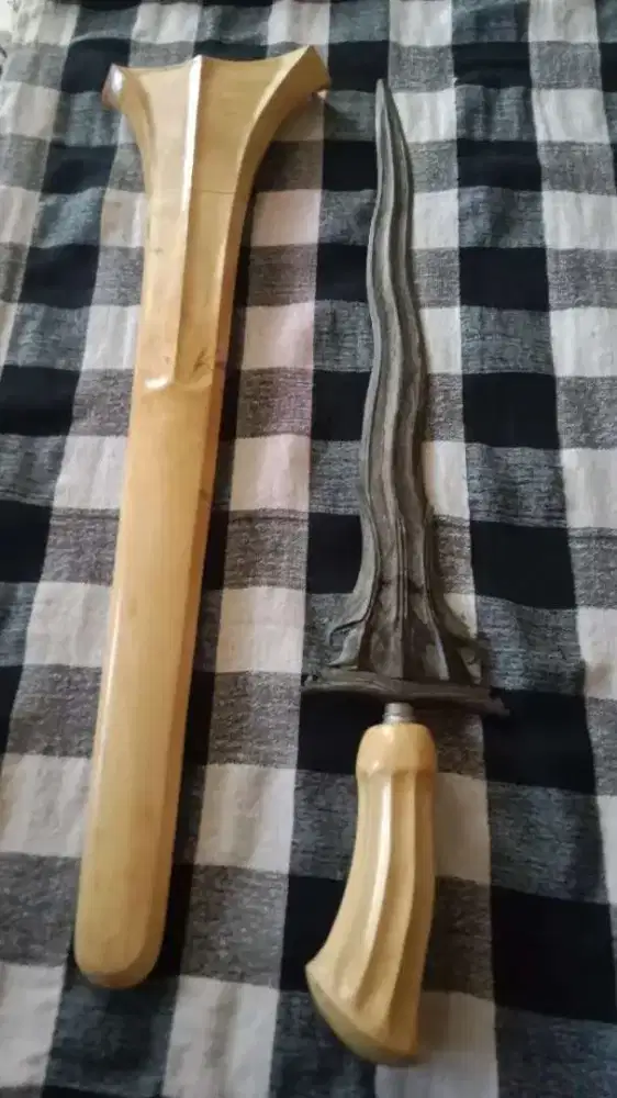 Keris Karno Tanding Tinanding