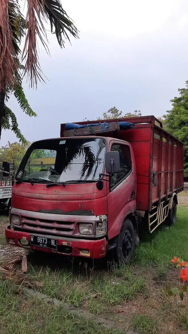 Dijual  truck toyota dyna