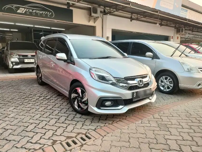 DIJUAL MURAH MOBILIO RS CVT AUTOMATIC 2015 SILVER HONDA