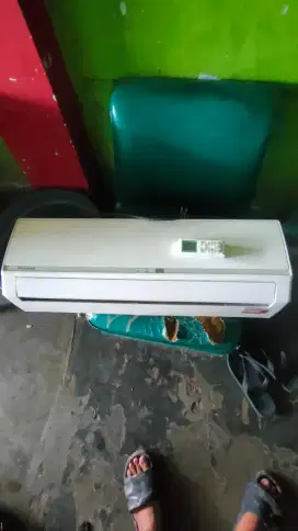 Kipas angin Remot model AC 2pk