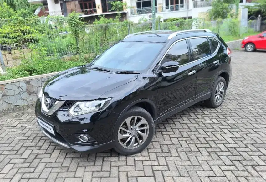 NISSAN XTRAIL 2.5 BENSIN MATIC 2015