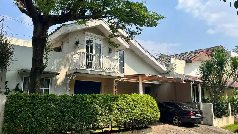 Rumah Bagus Banget, Dengan Taman Yg Indah Asri