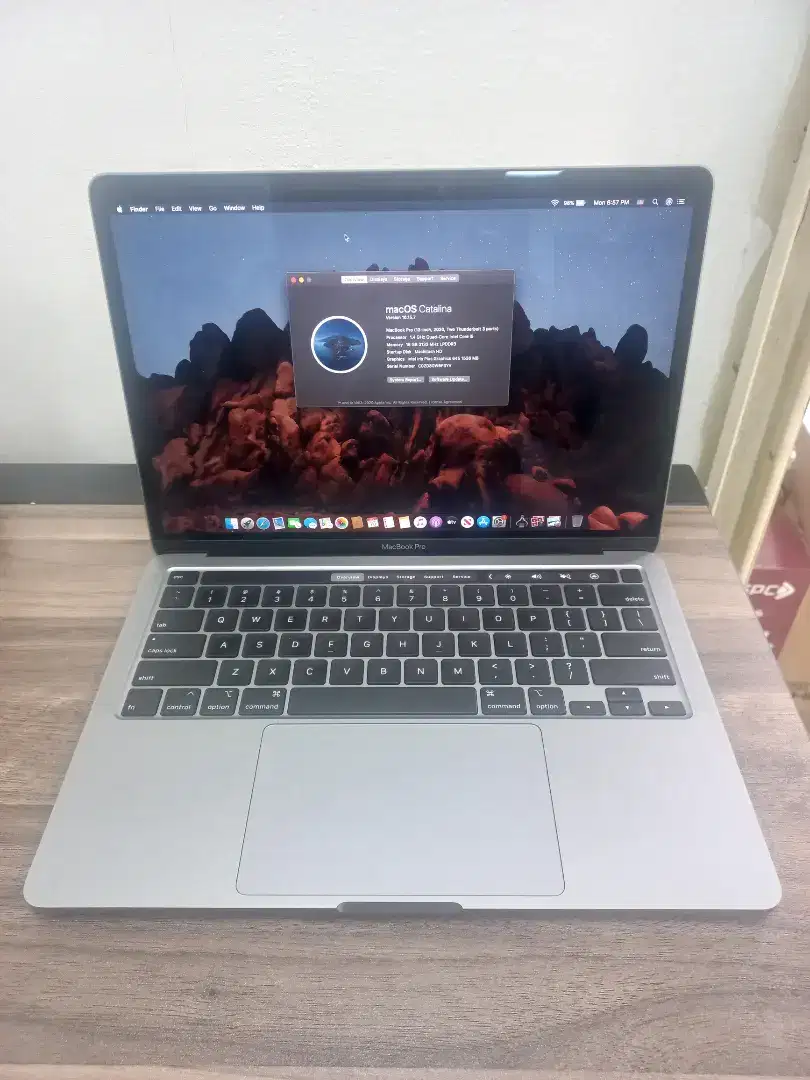 Unit Jarang Ada Macbook Pro 2020 16/256 13 Inch i5