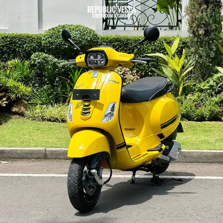 Vespa S IGET 125 FACELIFT TAHUN 2021 WARNA YELLOW