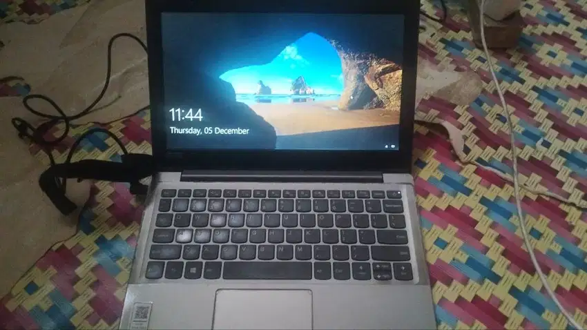 Lenovo ideapad 120s-IAP