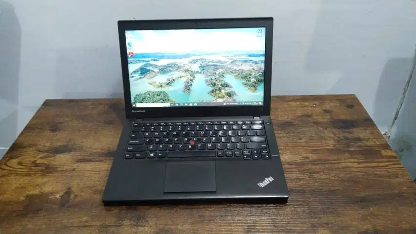 LENOVO THINKPAD X240 CORE I5 GENERASI 4