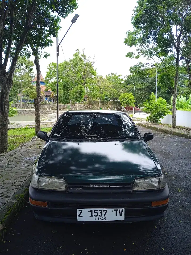 Daihatsu Charade Classy