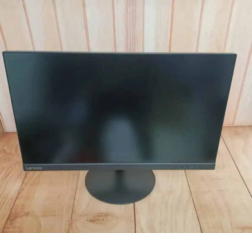 Monitor 24 inch lenovo bekas no minus