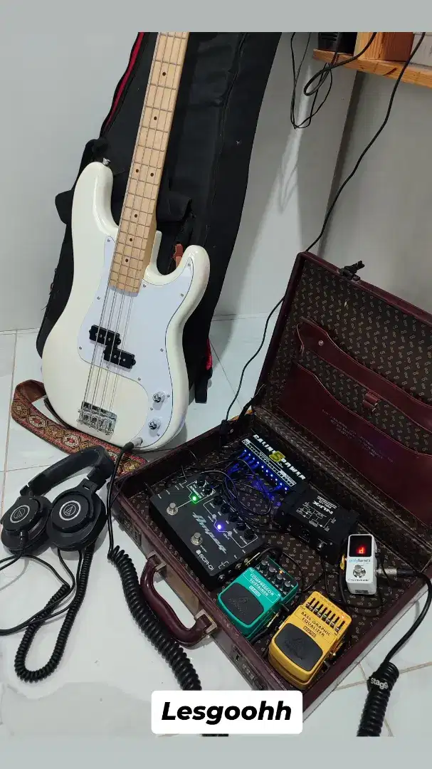 Precision bass Aria pro 2 + gigbag