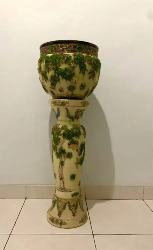 Vas/ Pot Antik sekali