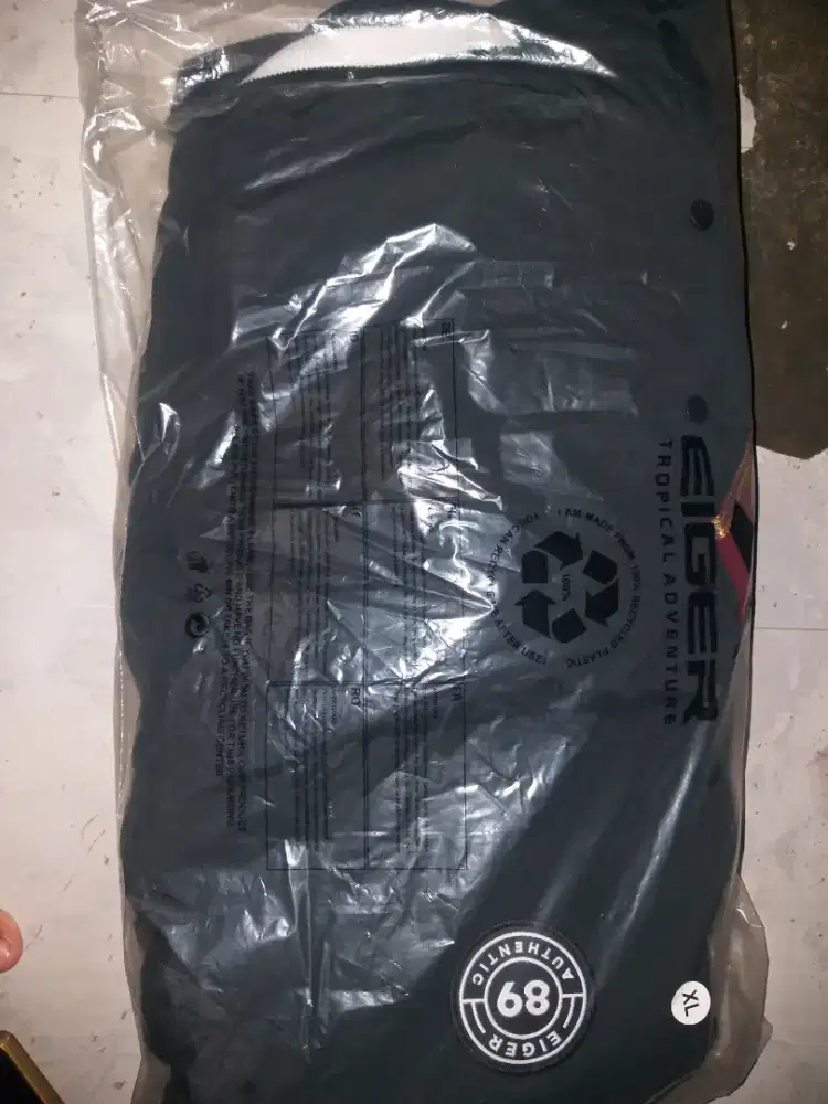 Jaket Eiger Venture Versity ukuran XL