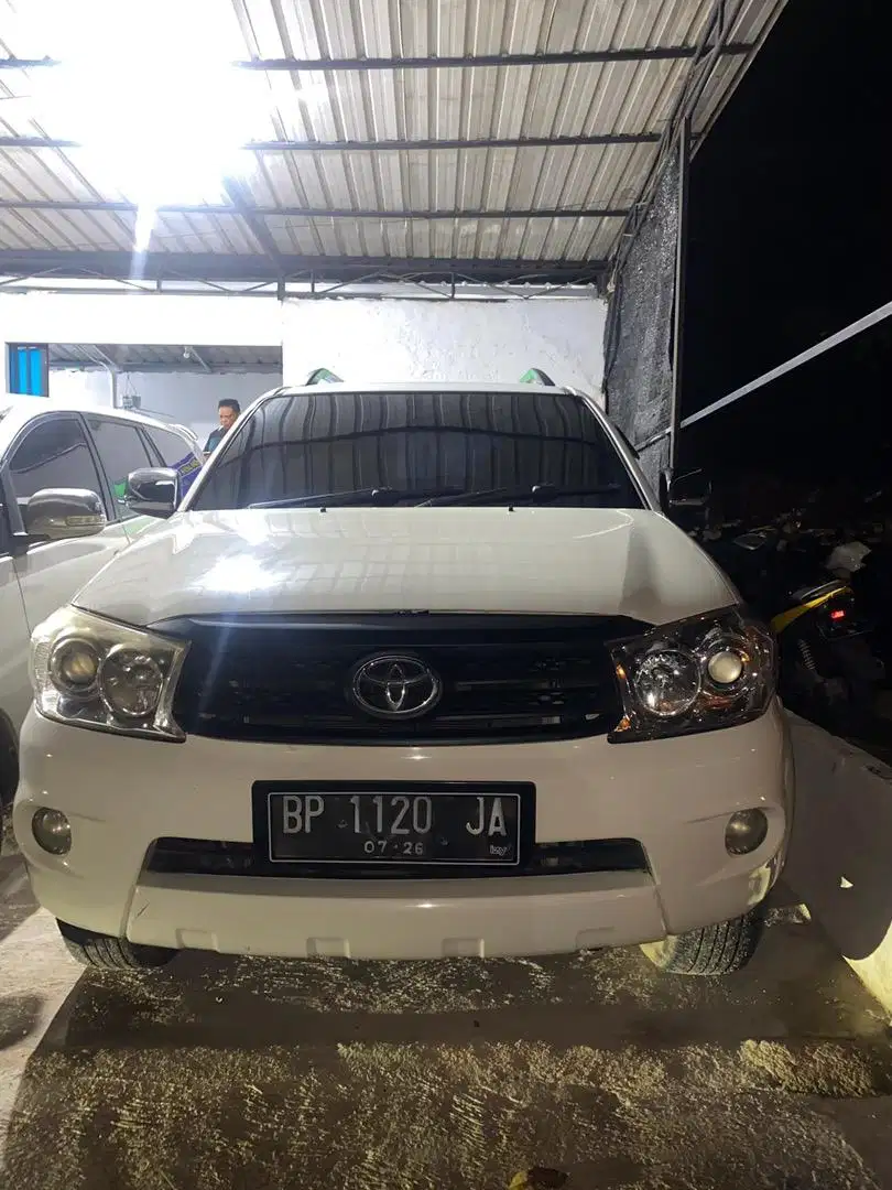 Toyota Fortuner Type V