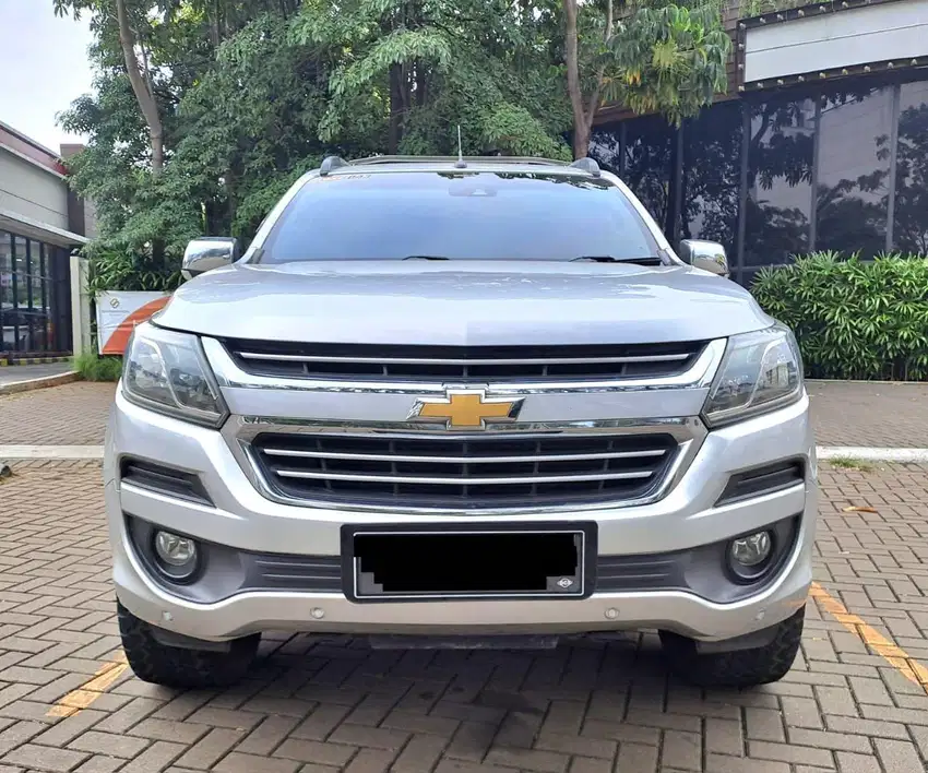 CHEVROLET TRAILBLAZER AT 2016 HARGA CASH MURAH MOBIL TERAWAT SIAP PAKE