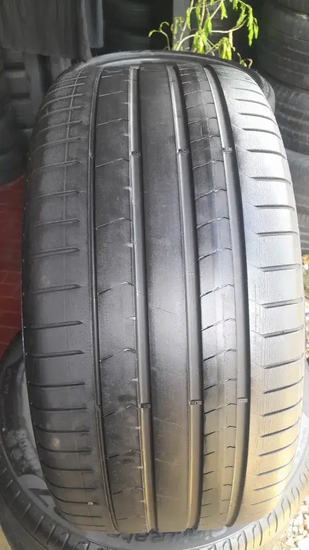 Ban copotan Mercy Pirreli pzero PZ4 M0 RFT 275/30 R20 90% 2022..1pcs