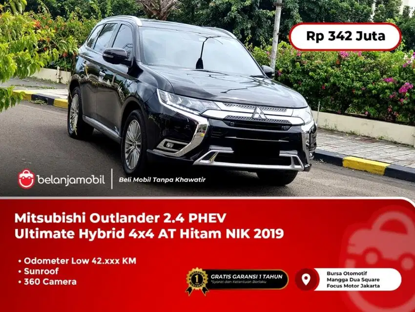 [ LOW KM ] Mitsubishi Outlander 2.4 PHEV Ultimate AT Hitam 2019/2020