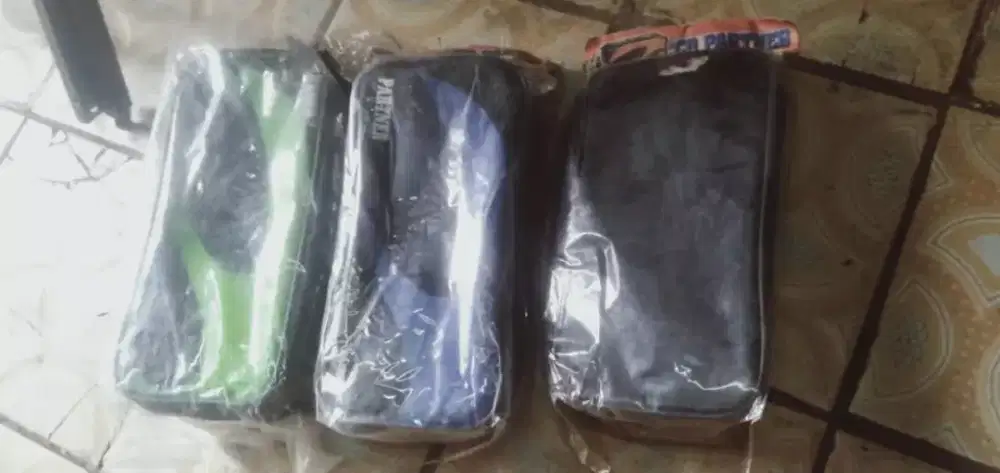3 tas khusus brg baru hrg murah mgkn ada yg perlu se lg ada cpt deh