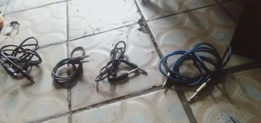 Slhkn plh slh 1 dr kabel khusus gitar listrik kond spt adu se lg ada