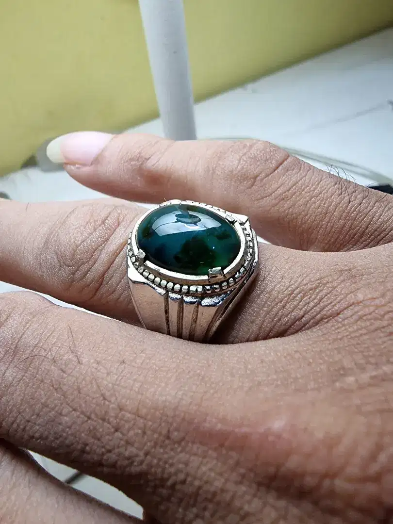 Cincin Akik batu Bacan