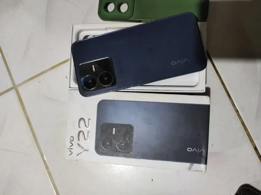 Vivo Y22 4/128 hp dan kotak