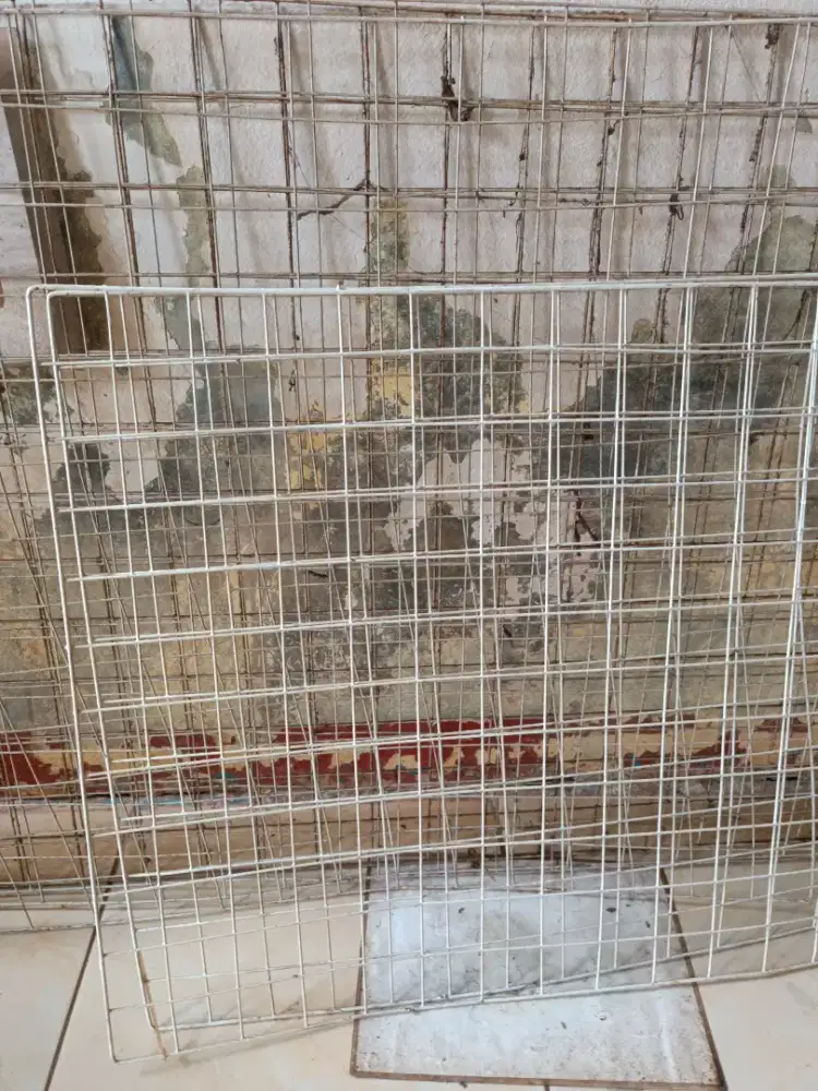 Ram kawat bekas aksesoris konter