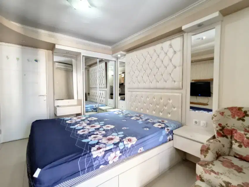 Sewa atas mall Apartemen Bassura City studio furnished