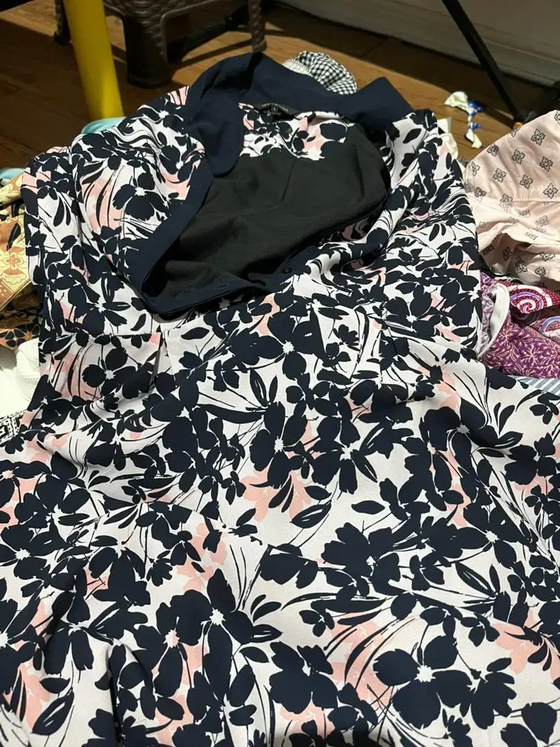 Baju wanita 50 ribu dapat 10 kg