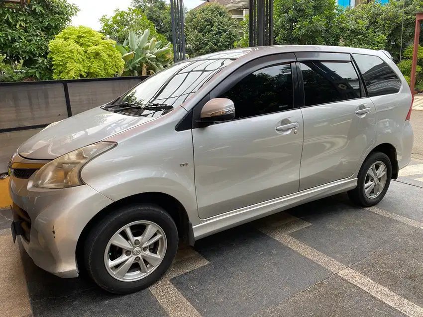 Toyota Avanza Veloz 2012 Bensin