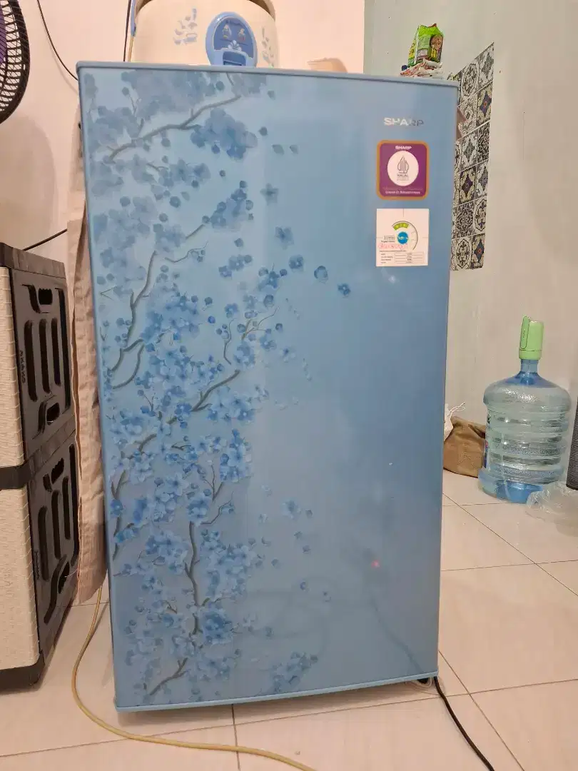 Kulkas sharp 1 pintu