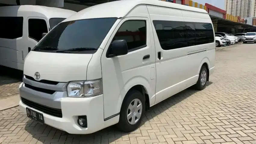 Sewa Rental Mobil Hiace 15 Seat Bandung