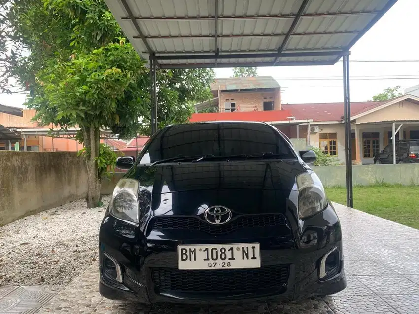 Toyota yaris 2013