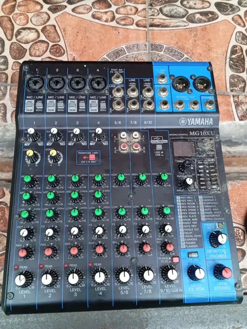 Mixer ymaha mg10xu original