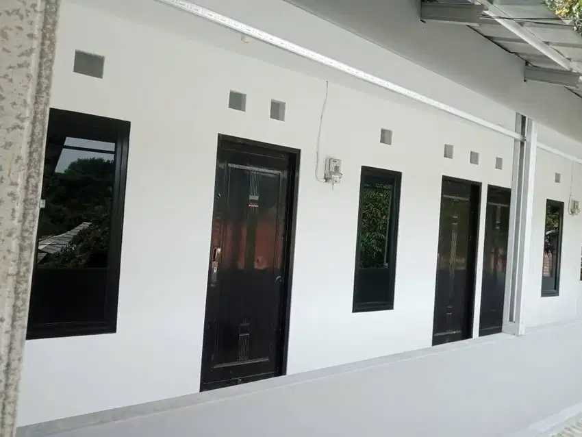 Pasang Partisi - Plafon Gypsum / PVC + Kusen Pintu Alumunium + Cat