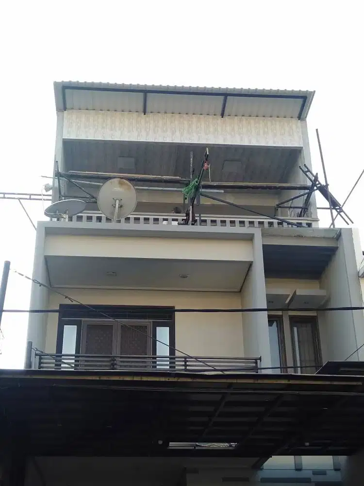 Pasang Partisi - Plafon Gypsum / PVC + Kusen Alumunium + Cat