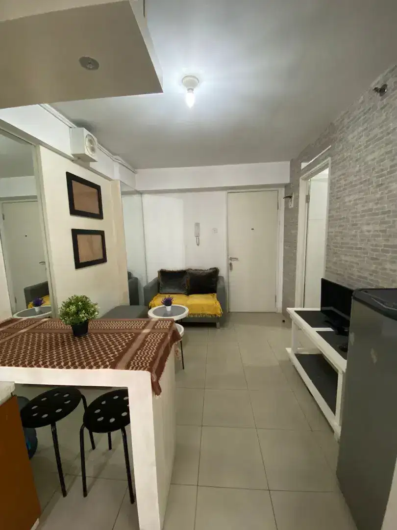 Bulanan Tahunan Sewa Murah Apartemen Bassura City 2 BR Lantai Rendah