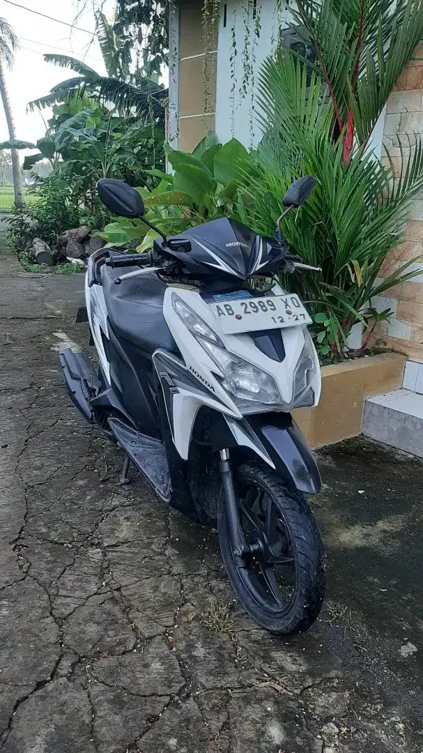 Vario 125 fi 2012  Pajak hidup Mesin bagus Stnk bpkb lengkap