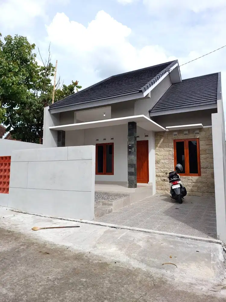 Rumah Baru dan Luas dekat Palagan Km 11