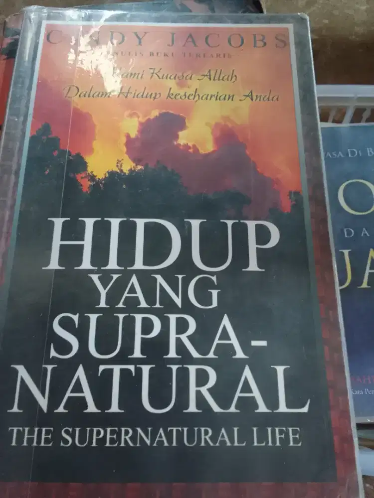 Buku rohani dari Cindy Jacobs
