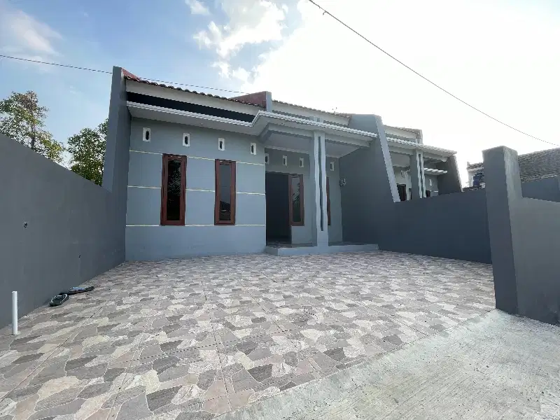 rumah siap huni, desain minimalis,sudah full bangunan