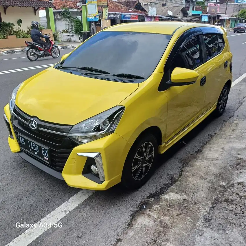 Daihatsu Ayla R 1.2 at