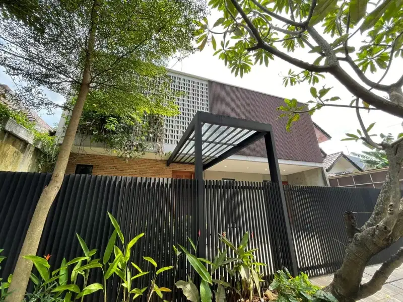 Di Jual Rumah  Modern Villa Delima Lebak Bulus