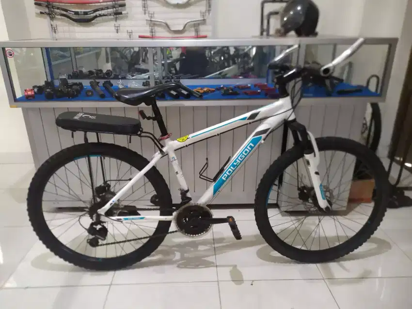 MTB polygon monarch 4 bekas